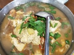 豆腐配虾-小乡小镇·传承桐庐土菜·老板亲自烧的菜