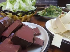 -曹丞相·地锅鸡·地锅鱼(武林店)