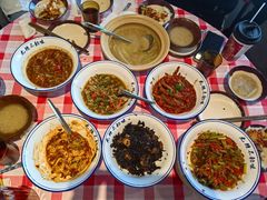 -笨豆腐居民楼菜馆•江西小炒(天津开发区店)