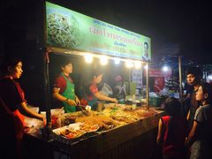 -周日夜市