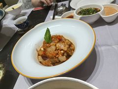 -红鼎豆捞·非遗鲍皇汤火锅(宝丰路店)