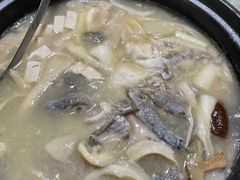 -土砂锅生态山庄·非遗砂锅雅鱼