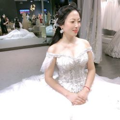 -艾米丽婚纱礼服