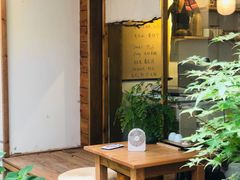 露天位-边渡咖啡烘焙店(昙华林店)