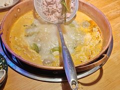 -洱火云南酸菜牛肉火锅(石景山当代商城店)