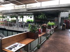 -ROAST coffee & eatery