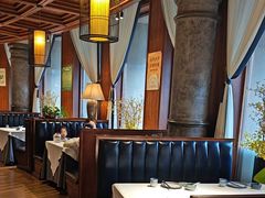 -八府香鸭·啫啫煲(华山路店)