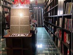 -钟书阁(松江泰晤士小镇店)