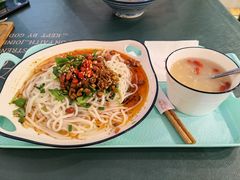 大王炸酱干拌米粉餐-大王油茶(二厂文创公园店)