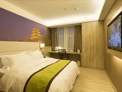 床-西安大雁塔科技大学地铁站亚朵酒店