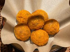 蟹粉黄金球-南京大牌档(西单食宝街友谊商城店)