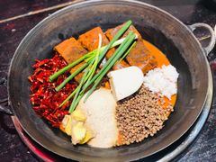 -四小区火锅·巷子里的重庆火锅(花照壁店)