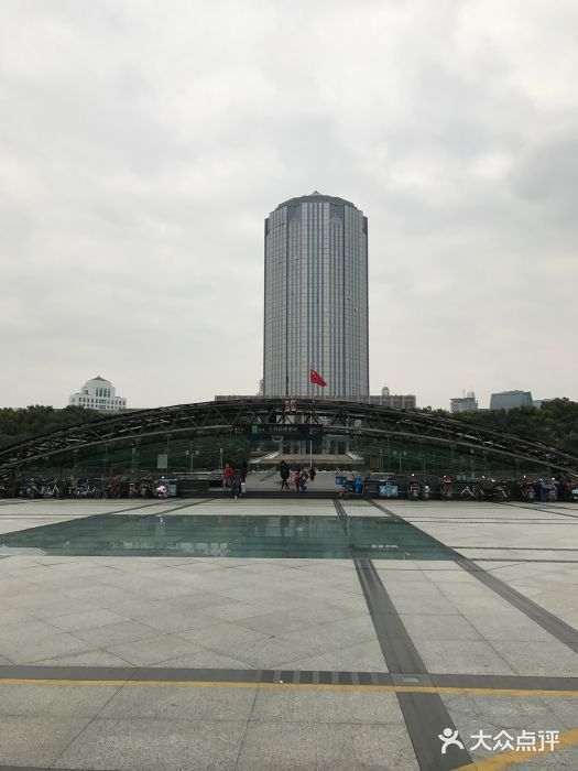 上海科技馆(地铁站)图片