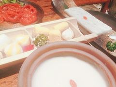 -老牌坊云南鱼豆花火锅(爱建店)