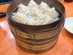 -莱莱小笼·乔艾