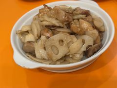 马蹄莲藕炒鸡肉-雅苑餐厅(朝天路店)
