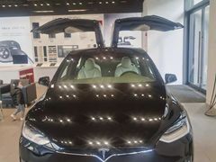 -TESLA 特斯拉(上海太古汇体验店)