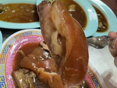 -Kha Mu Charoensang(Silom)