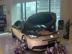 -上汽荣威体验中心(徐汇东安路店)