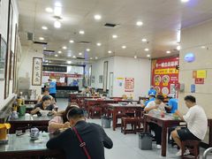 -牛一嘴·兰州牛肉面·大盘鸡(财富中心店)