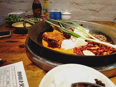 -四小区火锅·巷子里的重庆火锅(花照壁店)