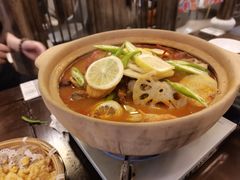 -聚汇三少·龙虾·中餐厅(莫邪路新天地店)