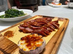 -炆艺乳鸽·煲仔饭大排档(望京来广营店)