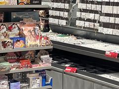 -潮品挚尚(五角场苏宁易购店)