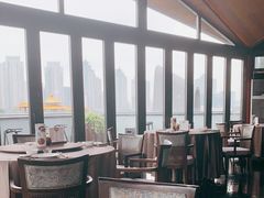 靠窗位-三利音·东方司宴(外滩店)
