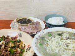 -何永光123鲜牛肉馆(1号店)