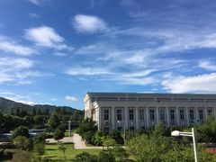 -浙江越秀外国语学院