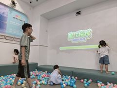 -龙格亲子游泳·水育早教运动中心(绿宝中心)