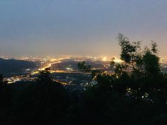 -鬼笑石后山停车场