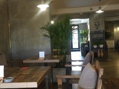 -HIGH FIVE哈福手工汉堡(桂林路店)