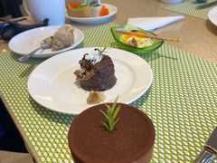 -亮马河饭店翠雅咖啡厅