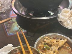 -鸿顺老铁锅美蛙鱼府(解放碑店)