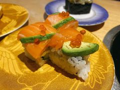 三文鱼牛油果五贯寿司-合点寿司(美罗城店)