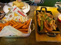 -Famous肥猫墨西哥音乐餐吧(五棵松华熙LIVE店)