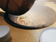 -万里闯关东铁锅炖菜馆(高新旗舰店)