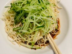 -霄汉牛三鲜湖北砂锅菜(万松园2店)