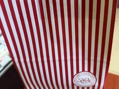 -红宝石·鲜奶小方·海派西点房(长阳店)