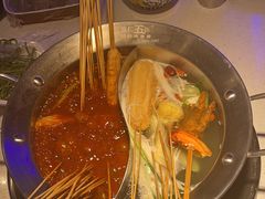 -钢管厂五区小郡肝串串香(滨江店)