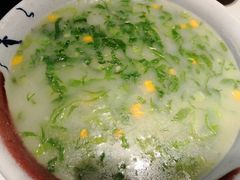 -阿瓦山寨·湘菜现炒·剁椒鱼头王(咸阳总店)