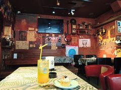 -丽纳尔斯酒吧咖啡LENORE’S BAR(三经街店)