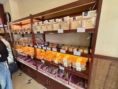 -红宝石·鲜奶小方·海派西点房(金杨店)