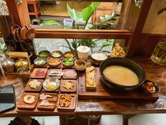 -银米·云南传统过桥米线(双廊黑金冠店)