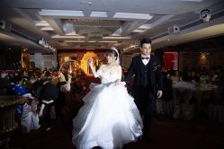 点击看大图 -HANSA韩纱婚纱礼服·龙凤褂·西装设计师集合店