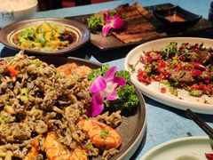 -香巴拉云南餐厅(华莱坞店)