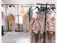 -URBAN REVIVO(七宝领展广场店)