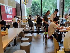 大堂-麦当劳(杭州西湖银泰百货店)